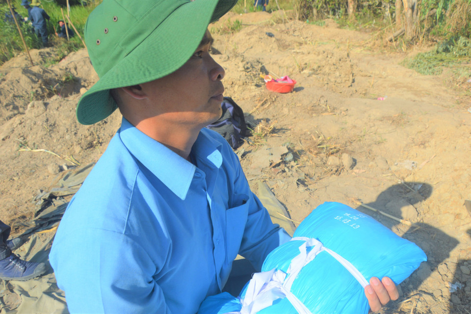  Đội K52 vượt bao gian khổ trên đất bạn, tìm kiếm đưa hài cốt liệt sỹ Việt Nam trở về với đất mẹ. (Ảnh: Tư liệu Đội K52 cung cấp/TTXVN phát)