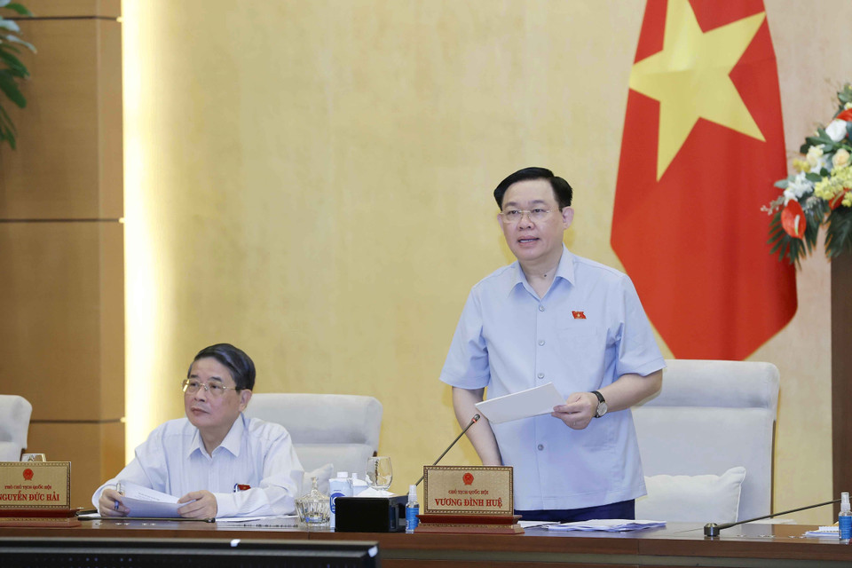 Chủ tịch Quốc hội Vương Đình Huệ phát biểu khai mạc Phiên họp thứ 26 của Ủy ban Thường vụ Quốc hội. (Ảnh: Doãn Tấn/TTXVN)