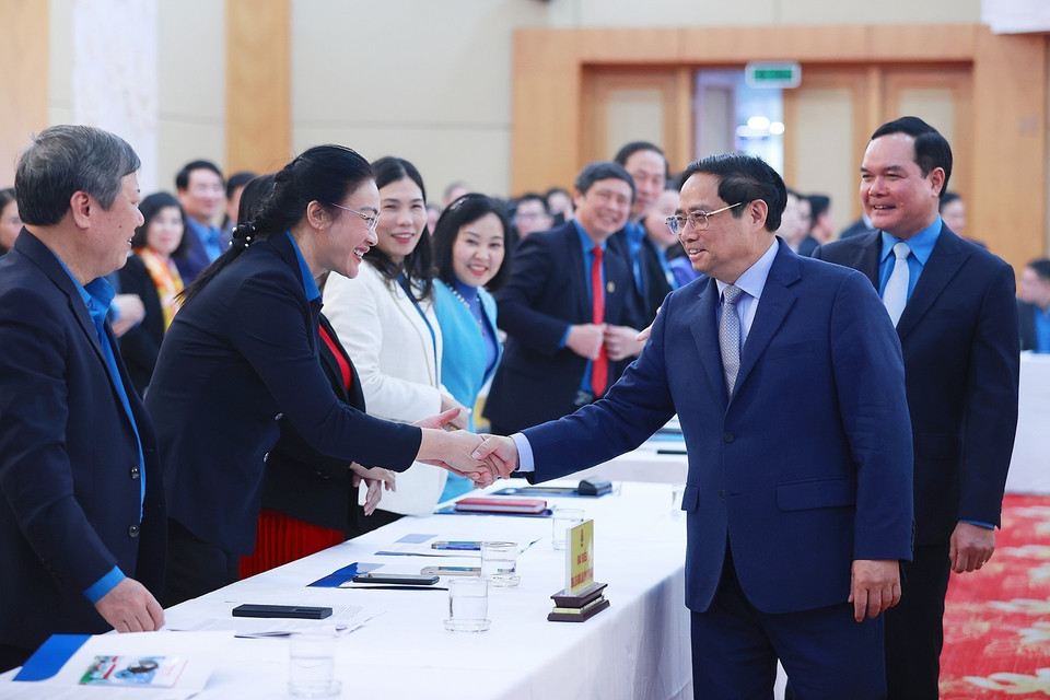 Thủ tướng Phạm Minh Chính với các đại biểu dự hội nghị. (Ảnh: Dương Giang/TTXVN)