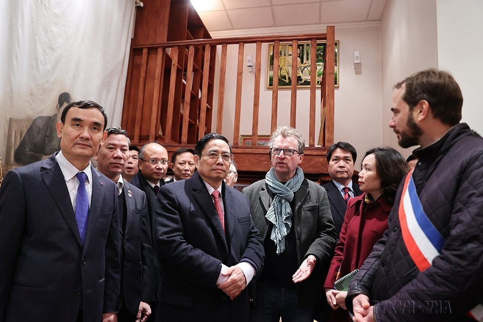Chiều 3/11/2021, trong chuyến thăm chính thức Cộng hoà Pháp, Thủ tướng Phạm Minh Chính thăm Không gian Hồ Chí Minh tại Bảo tàng lịch sử Sống Montreuil ở Công viên Montreau, thành phố Montreuil, Paris. (Ảnh: Dương Giang/TTXVN)
