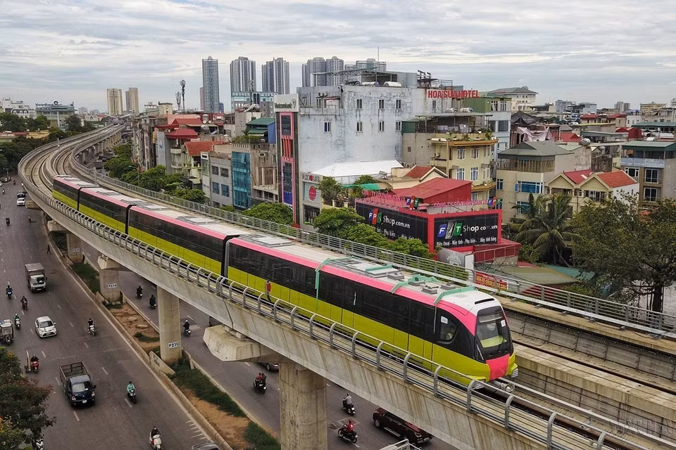 Dự án tuyến đường sắt đô thị số 3 (Nhổn-ga Hà Nội) vay vốn ODA của Ngân hàng Phát triển châu Á (ADB), Cơ quan Phát triển Pháp (AFD), Ngân hàng đầu tư châu Âu (EIB) và Chính phủ Pháp (DGT), được công ty Systra của Pháp tư vấn thiết kế. (Ảnh: Thành Đạt/TTXVN)