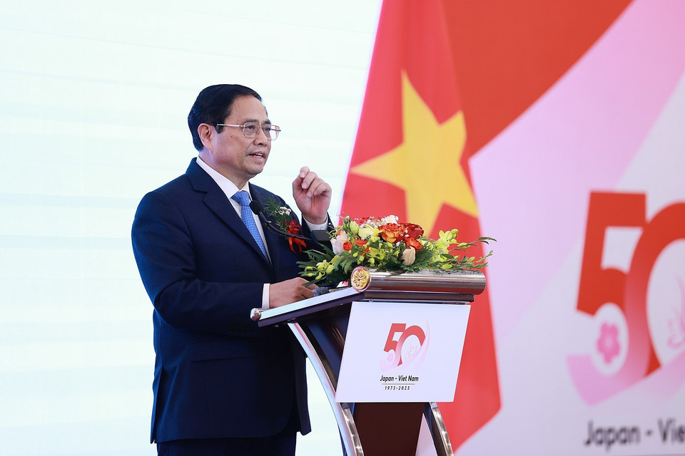 Hình ảnh Thủ tướng Phạm Minh Chính phát biểu tại hội thảo kinh tế cấp cao Việt Nam-Nhật Bản. (Ảnh: Dương Giang/Vietnam+) 