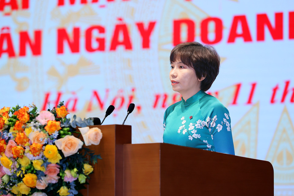 Bà Phạm Thị Nhung, Phó Tổng Giám đốc Ngân hàng Thương mại Cổ phần Việt Nam Thịnh Vượng (VPBank) phát biểu. (Ảnh: Dương Giang/TTXVN)