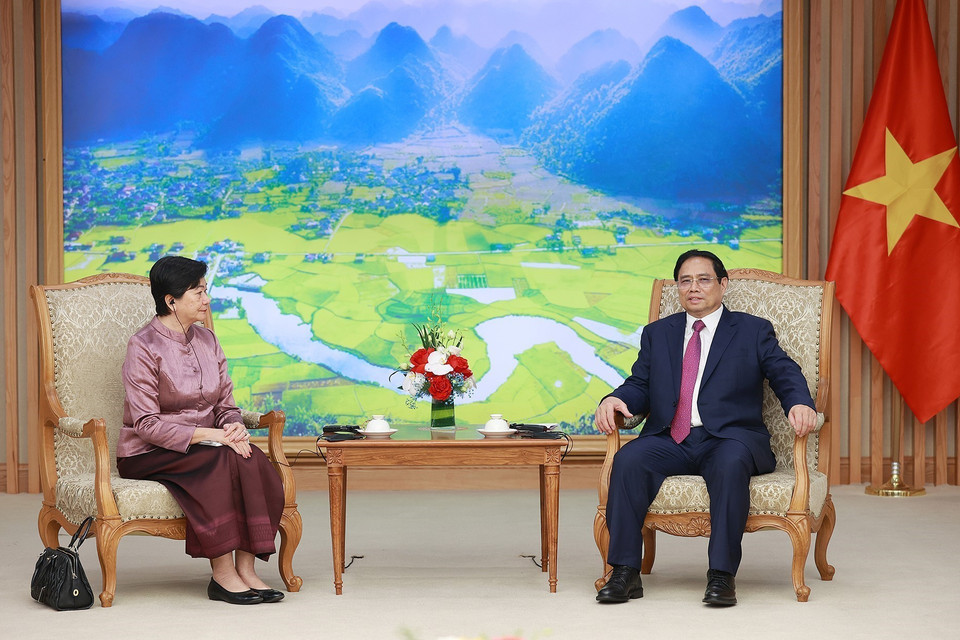 Thủ tướng Phạm Minh Chính tiếp bà Chea Kimtha, Đại sứ Vương quốc Campuchia tại Việt Nam. (Ảnh: Dương Giang/TTXVN)