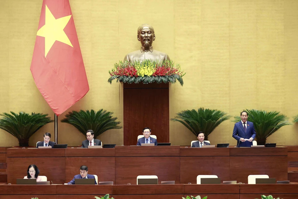 Tiếp tục Chương trình Kỳ họp thứ 6, Quốc hội khoá XV, sáng 30/10/2023, Quốc hội thảo luận ở hội trường về việc triển khai thực hiện các Nghị quyết của Quốc hội về các Chương trình Mục tiêu Quốc gia gồm Xây dựng Nông thôn Mới giai đoạn 2021-2025; Giảm nghèo Bền vững giai đoạn 2021-2025; Phát triển Kinh tế-Xã hội Vùng Đồng bào Dân tộc Thiểu số và Miền núi giai đoạn 2021-2030. (Ảnh: Doãn Tấn/TTXVN)