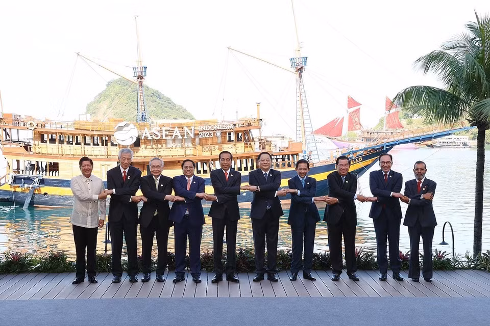 Hình ảnh Thủ tướng Phạm Minh Chính và Trưởng đoàn các nước ASEAN chụp ảnh chung. (Ảnh: Dương Giang/TTXVN)