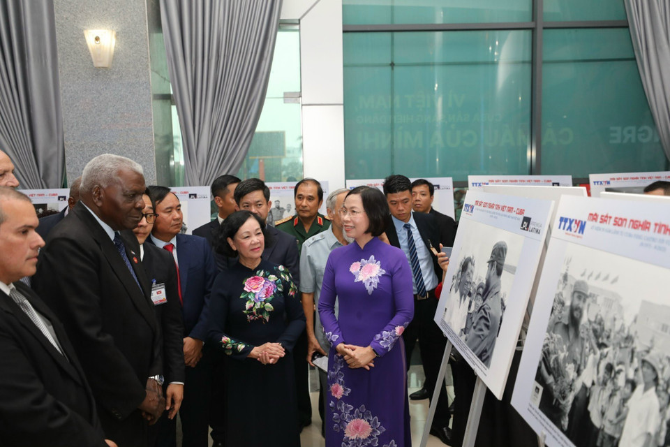 Sự kiện do Thông tấn xã Việt Nam phối hợp với Ủy ban nhân dân tỉnh Quảng Trị, Thông tấn xã Prensa Latina (Cuba) tổ chức, nhân dịp kỷ niệm 50 năm chuyến thăm của Lãnh tụ Cuba Fidel Castro tới Vùng Giải phóng miền Nam Việt Nam (9/1973-9/2023). (Ảnh: Thanh Tùng/TTXVN) 