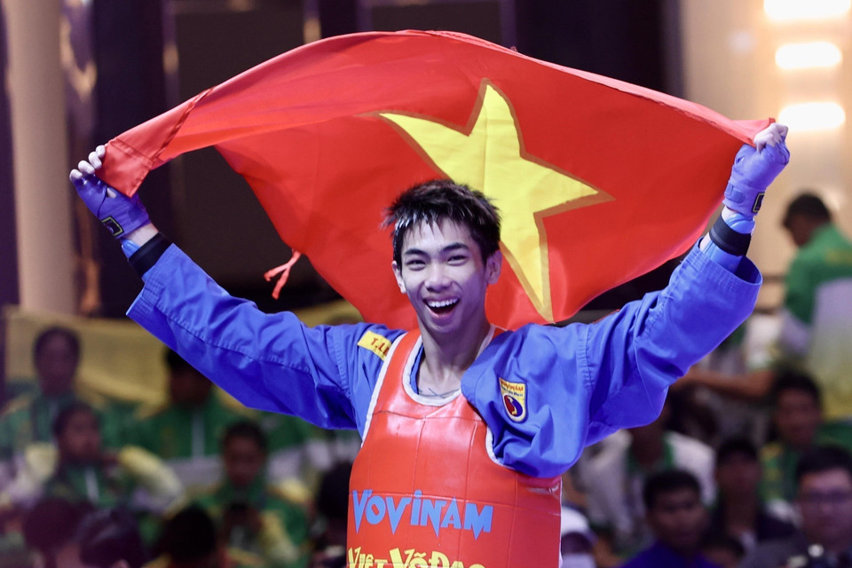 Vận động viên Nguyễn Thanh Liêm giành huy chương Vàng nội dung đối kháng nam hạng 60kg. Các vận động viên Vovinam Việt Nam đã thể hiện xuất sắc trình độ với 7 huy chương Vàng (trong đó 4 huy chương Vàng đối kháng và 3 huy chương Vàng biểu diễn). (Ảnh: TTXVN)