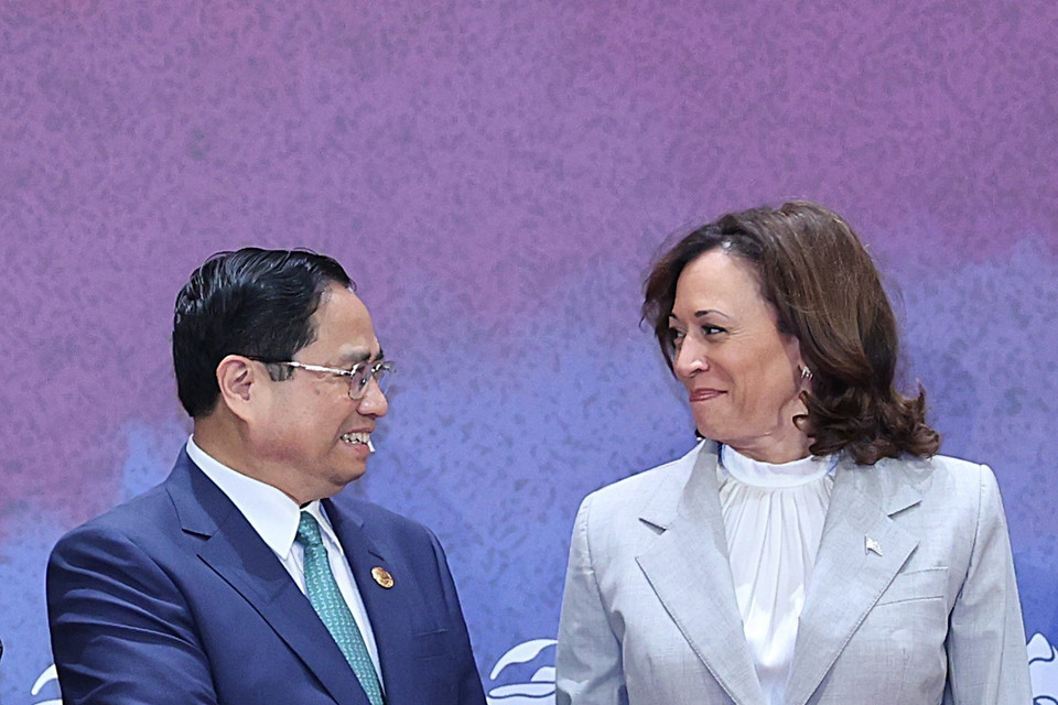 Thủ tướng Phạm Minh Chính và Phó Tổng thống Hoa Kỳ, Kamala Harris. (Ảnh: Dương Giang/TTXVN)