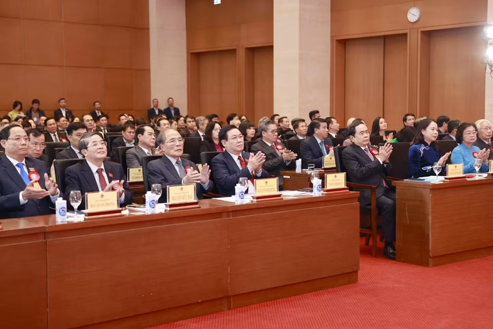 Chủ tịch Quốc hội Vương Đình Huệ và các đại biểu dự lễ kỷ niệm. (Ảnh: Doãn Tấn/TTXVN)