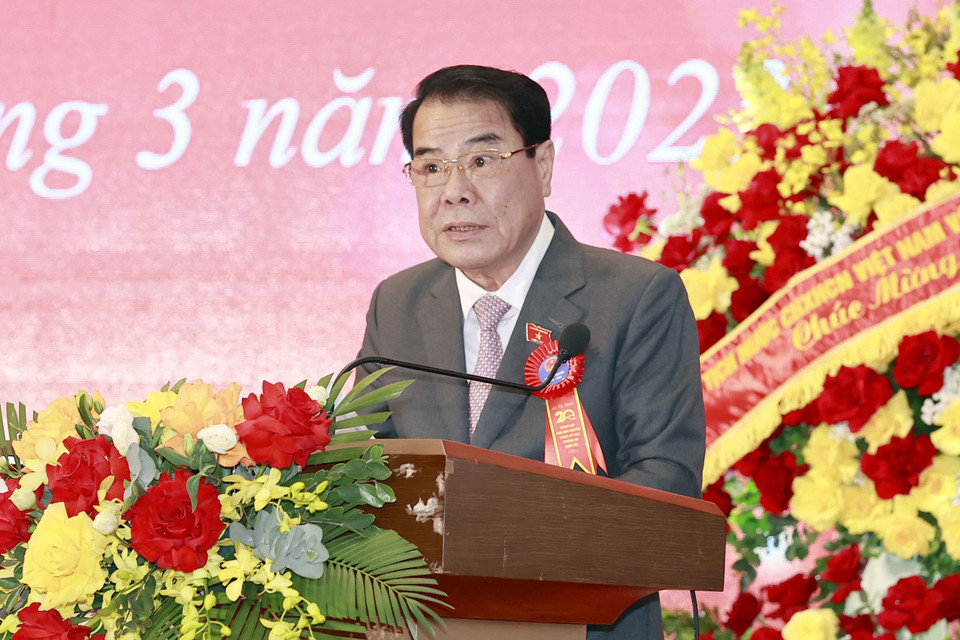 Trưởng ban Dân nguyện của Ủy ban Thường vụ Quốc hội Dương Thanh Bình đọc diễn văn lễ kỷ niệm. (Ảnh: Doãn Tấn/TTXVN)