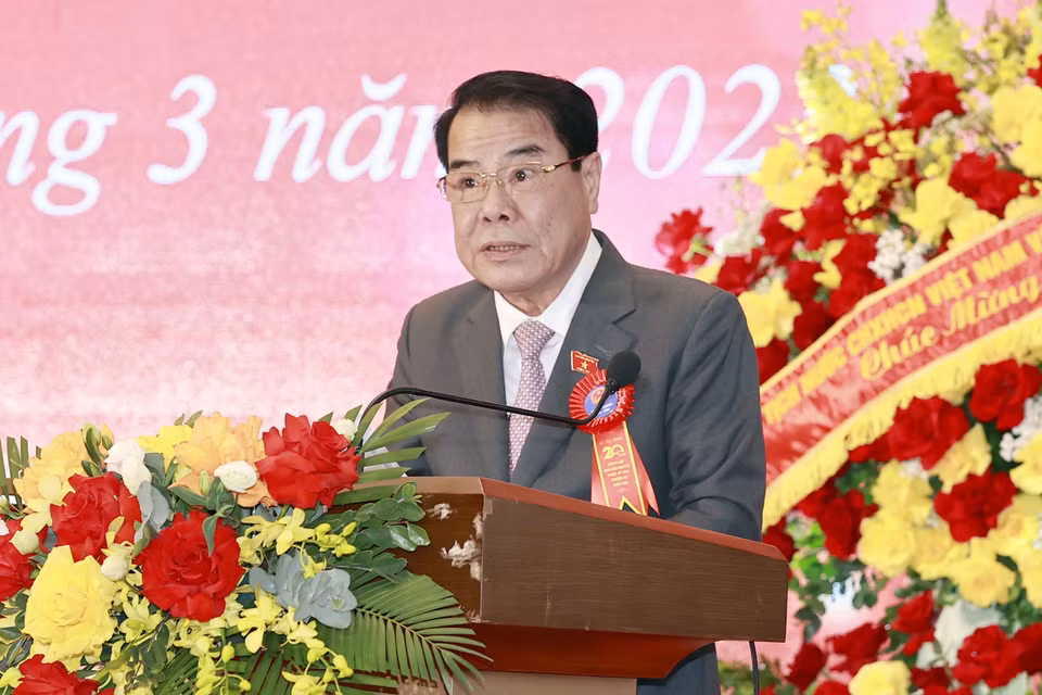 Trưởng ban Dân nguyện của Ủy ban Thường vụ Quốc hội Dương Thanh Bình đọc diễn văn lễ kỷ niệm. (Ảnh: Doãn Tấn/TTXVN)