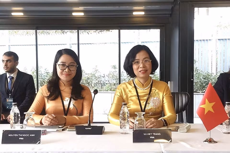 Đoàn TTXVN do Tổng Giám đốc Vũ Việt Trang làm Trưởng đoàn tham dự Hội nghị Ban Chấp hành OANA lần thứ 51. (Ảnh: TTXVN phát)