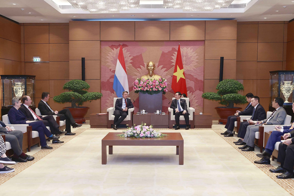 Quang cảnh buổi tiếp của Chủ tịch Quốc hội Vương Đình Huệ với Thủ tướng Luxembourg Xavier Bettel. (Ảnh: Doãn Tấn/TTXVN)