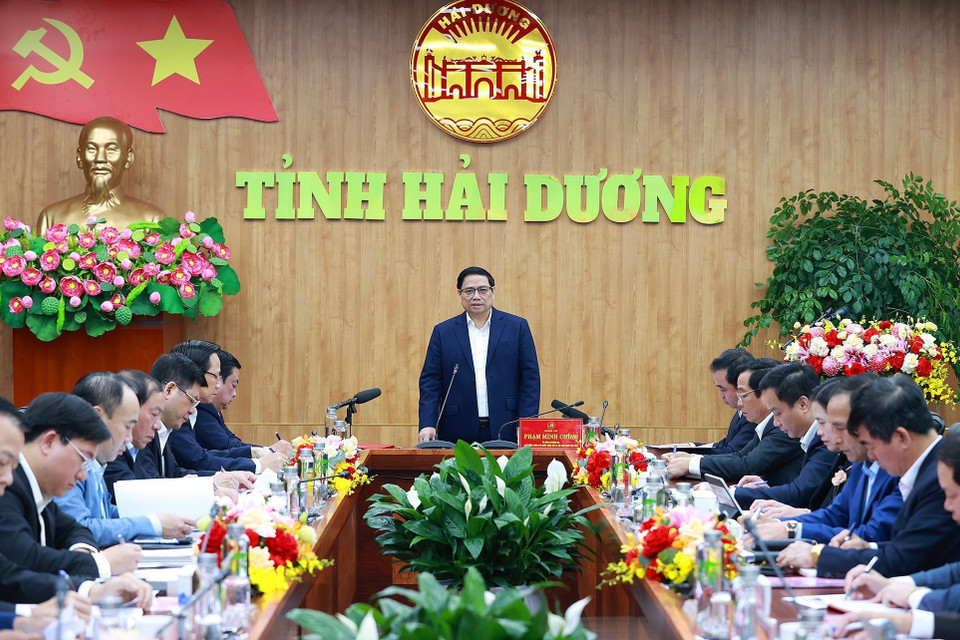 Sáng 16/3, tại Hải Dương, Thủ tướng Phạm Minh Chính chủ trì làm việc với lãnh đạo chủ chốt tỉnh Hải Dương để đánh giá kết quả thực hiện nhiệm vụ phát triển kinh tế-xã hội và công tác xây dựng Đảng. (Ảnh: Dương Giang/TTXVN)