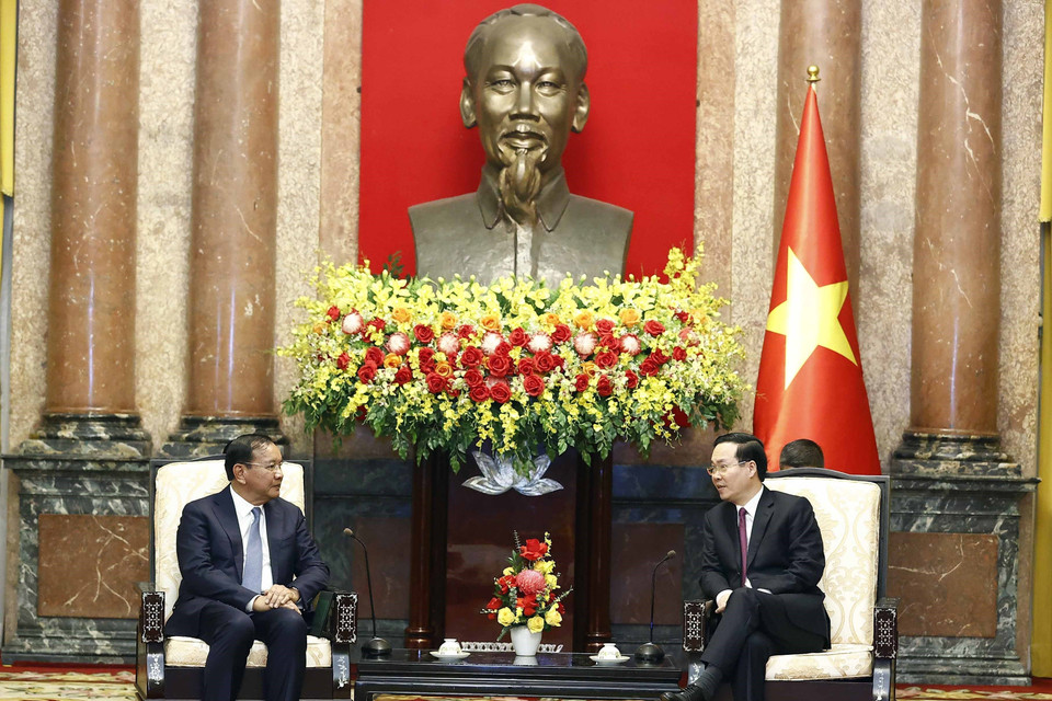 Hình ảnh Chủ tịch nước Võ Văn Thưởng tiếp Phó Thủ tướng, Bộ trưởng Ngoại giao và Hợp tác quốc tế Campuchia Prak Sokhonn. (Ảnh: Thống Nhất/TTXVN)