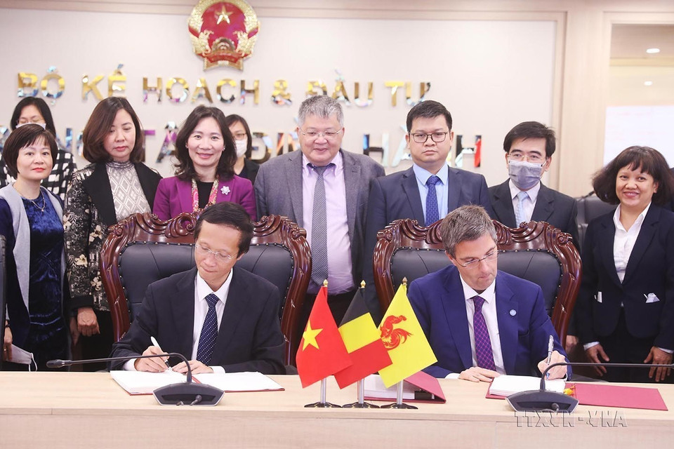 Kỳ họp thứ 11 Ủy ban Hỗn hợp Thường trực Việt Nam và vùng Wallonie-Bruxelles (Bỉ) diễn ra theo hình thức trực tuyến tới các điểm cầu (Hà Nội, 14/12/2021). (Ảnh: Lâm Khánh/TTXVN)