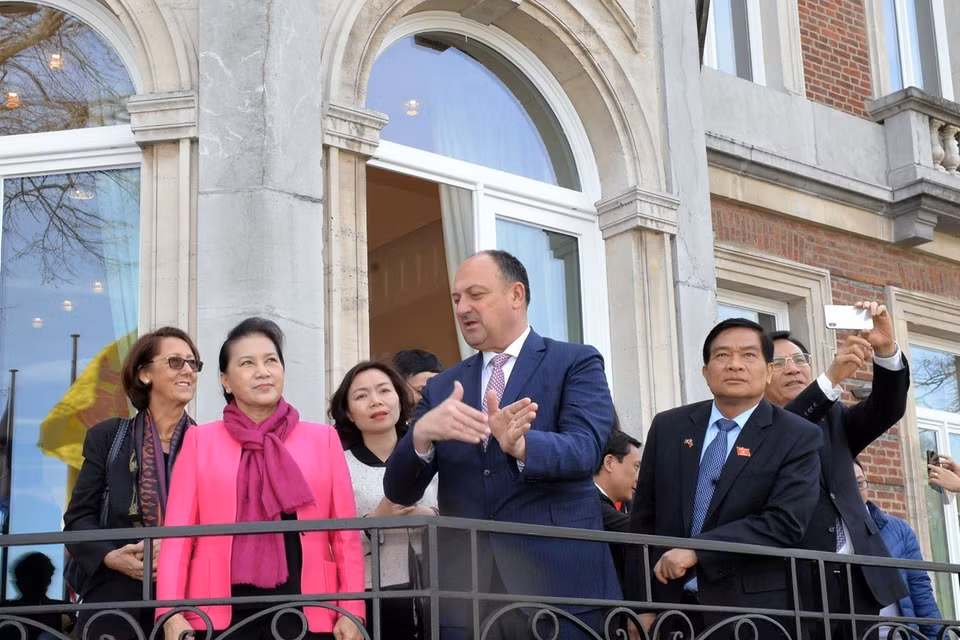 Trong chương trình thăm và làm việc tại Nghị viện châu Âu, sáng 5/4/2019, Chủ tịch Quốc hội Nguyễn Thị Kim Ngân gặp Bộ trưởng kiêm Chủ tịch vùng Wallonie, ông Willy Borsus trong chuyến thăm chính thức Vương quốc Bỉ. (Ảnh: Trọng Đức/TTXVN)