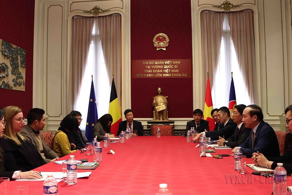 Tọa đàm về hợp tác phát triển bền vững ngành du lịch giữa tỉnh Ninh Bình và các đối tác tại Vương quốc Bỉ (Brussels, 10/3/2023). (Ảnh: TTXVN)