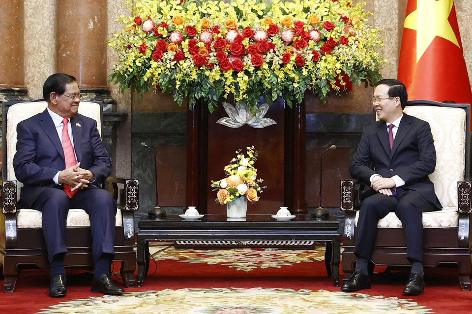 Chủ tịch nước Võ Văn Thưởng tiếp Phó Thủ tướng, Bộ trưởng Bộ Nội vụ Campuchia Samdech Krolahom Sar Kheng. (Ảnh: Thống Nhất/TTXVN)