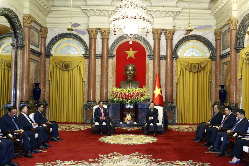 Chủ tịch nước Võ Văn Thưởng tiếp Phó Thủ tướng, Bộ trưởng Bộ Nội vụ Campuchia Samdech Krolahom Sar Kheng. (Ảnh: Thống Nhất/TTXVN)