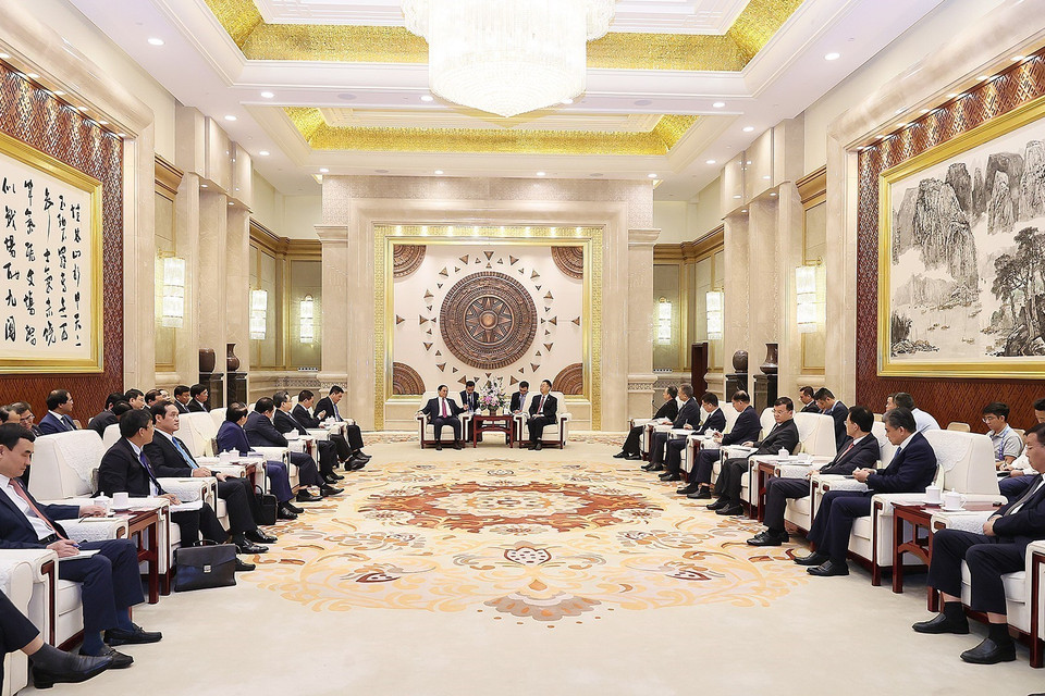 Nhân dịp tham dự Hội chợ Trung Quốc-ASEAN (CAEXPO) và Hội nghị Thượng đỉnh Thương mại-Đầu tư Trung Quốc-ASEAN (CABIS) lần thứ 20 tại thành phố Nam Ninh (Quảng Tây, Trung Quốc), sáng 16/9/2023, Thủ tướng Phạm Minh Chính tiếp ông Lưu Ninh, Bí thư Khu ủy Quảng Tây, Trung Quốc. (Ảnh: Dương Giang/TTXVN)