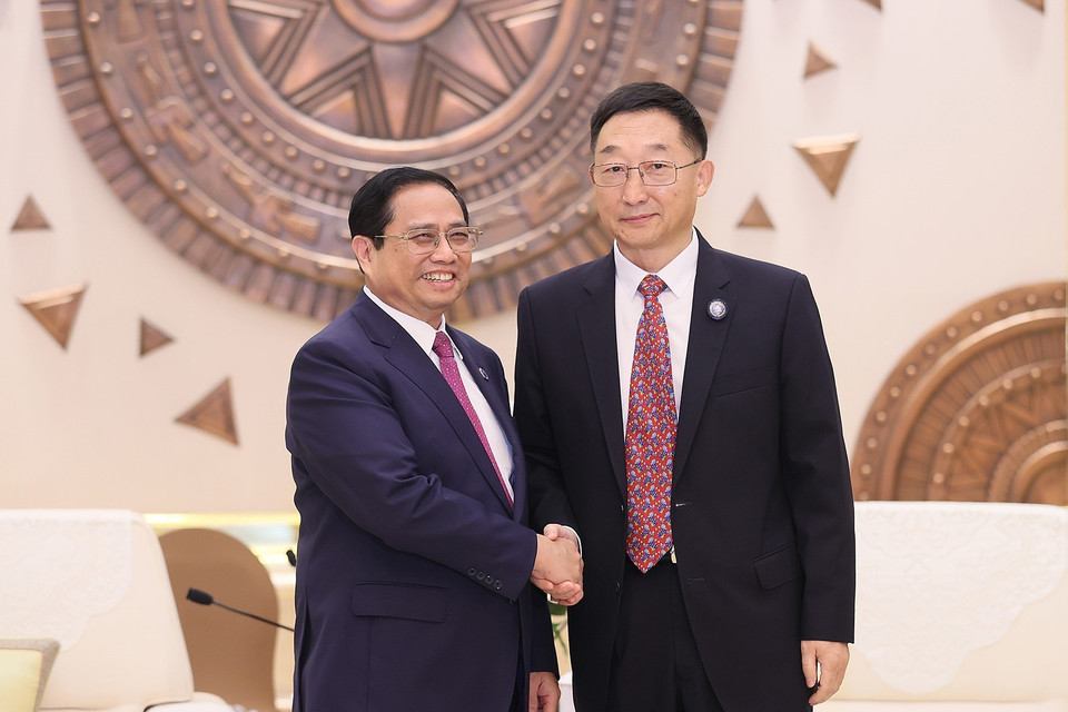 Thủ tướng Phạm Minh Chính tiếp ông Lưu Ninh, Bí thư Khu ủy Quảng Tây, Trung Quốc. (Ảnh: Dương Giang/TTXVN)