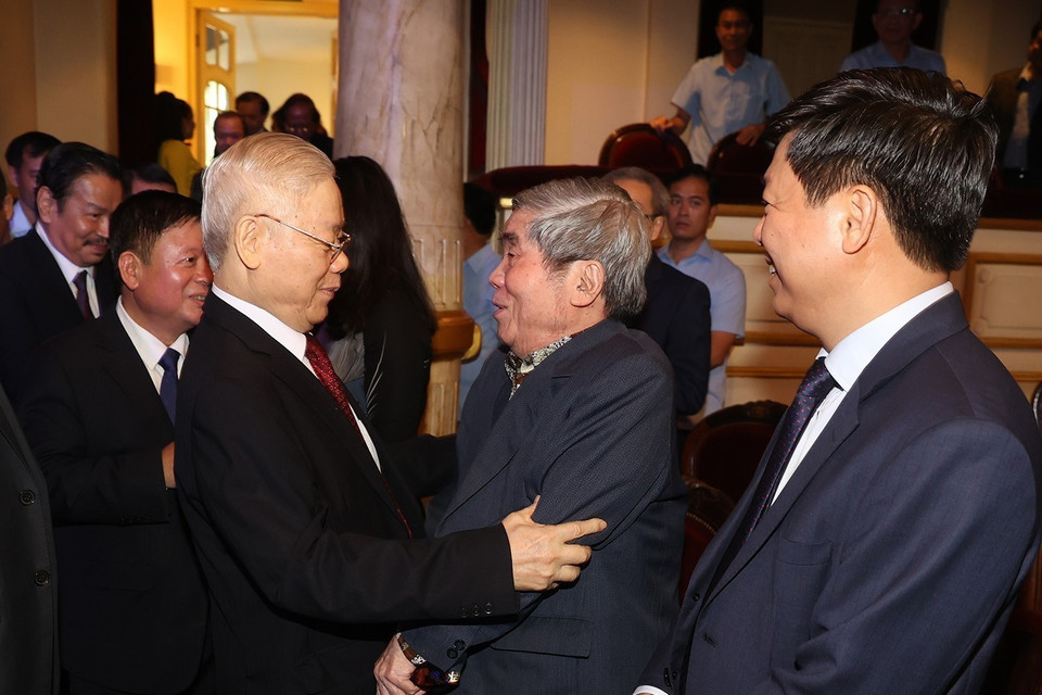 Sáng 25/7/2023, tại Nhà hát Lớn Hà Nội, Tổng Bí thư Nguyễn Phú Trọng dự Lễ kỷ niệm 75 năm Ngày thành lập Liên hiệp các Hội Văn học Nghệ thuật Việt Nam (25/7/1948-25/7/2023). (Ảnh: Trí Dũng/TTXVN)