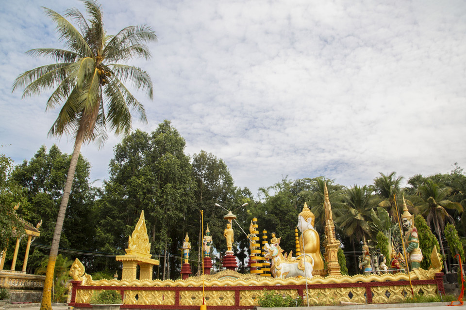 Không xây dựng nhiều tầng lầu với lối kiến trúc cầu kì, bề thế hay quá đơn sơ, giản dị, nơi đây sở hữu nét đẹp truyền thống dịu dàng, chừng mực khiến ai nấy từng dừng chân đều cảm thấy vô cùng gần gũi, quen thuộc. (Ảnh: Giang Phương/TTXVN)