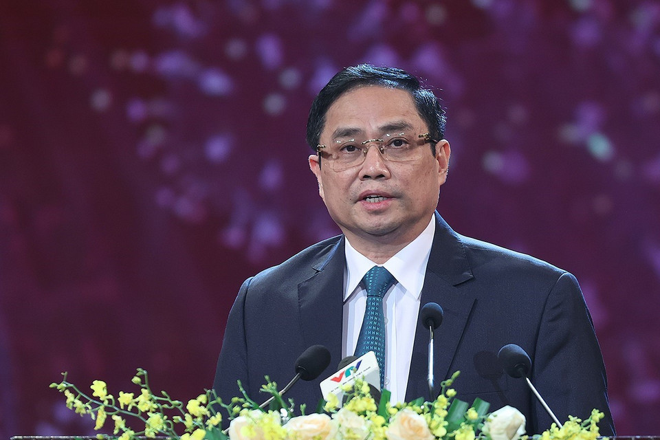 Thủ tướng Phạm Minh Chính kêu gọi đồng bào chiến sĩ cả nước, kiều bào ta ở nước ngoài chung sức đồng lòng với Chính phủ góp sức, góp tiền cho Quỹ vaccine. (Ảnh: Dương Giang/TTXVN)