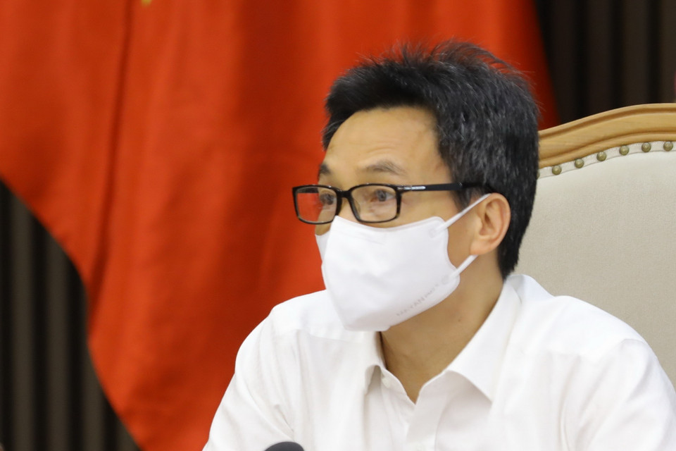 Phó Thủ tướng Vũ Đức Đam, Trưởng Ban Chỉ đạo Quốc gia phòng, chống dịch COVID-19 phát biểu chỉ đạo cuộc họp. (Ảnh: Nguyễn Điệp/TTXVN)