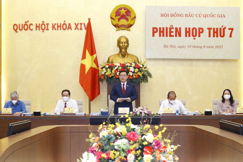 Chủ tịch Quốc hội Vương Đình Huệ phát biểu khai mạc Phiên họp thứ 7, Hội đồng Bầu cử quốc gia. (Ảnh: Doãn Tấn/TTXVN)