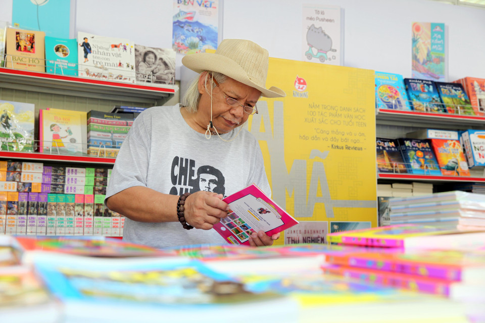 Đây còn là dịp để chúng ta ôn lại truyền thống văn hiến ngàn năm Thăng Long – Hà Nội, góp phần tuyên truyền giáo dục sâu rộng trong nhân dân Thủ đô và cả nước về ý nghĩa lịch sử to lớn của Ngày Giải phóng Thủ đô. (Ảnh: Doãn Đức/Vietnam+)