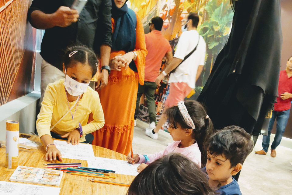 Hình ảnh Hội An lung linh và sinh động qua góc nhìn của bạn bè quốc tế, đặc biệt là những bức tranh đầy màu sắc đến từ các du khách nhí (Nguồn: Vietnam+)