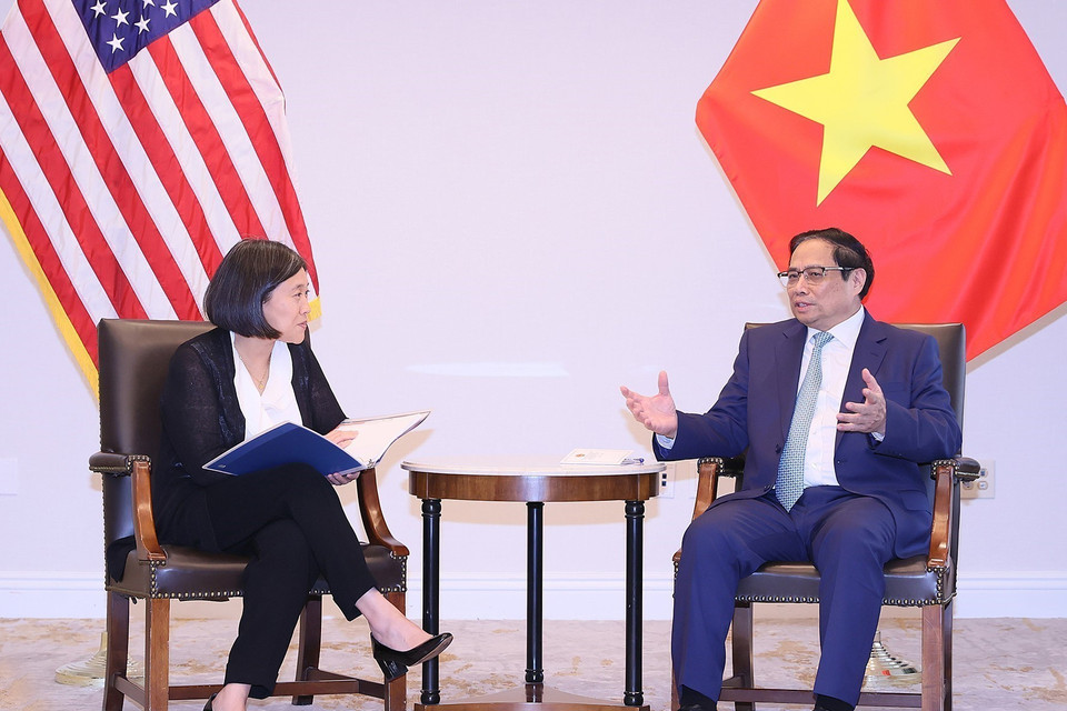 Thủ tướng Phạm Minh Chính tiếp Đại diện Thương mại Hoa Kỳ Katherine Tai. (Ảnh: Dương Giang/TTXVN)