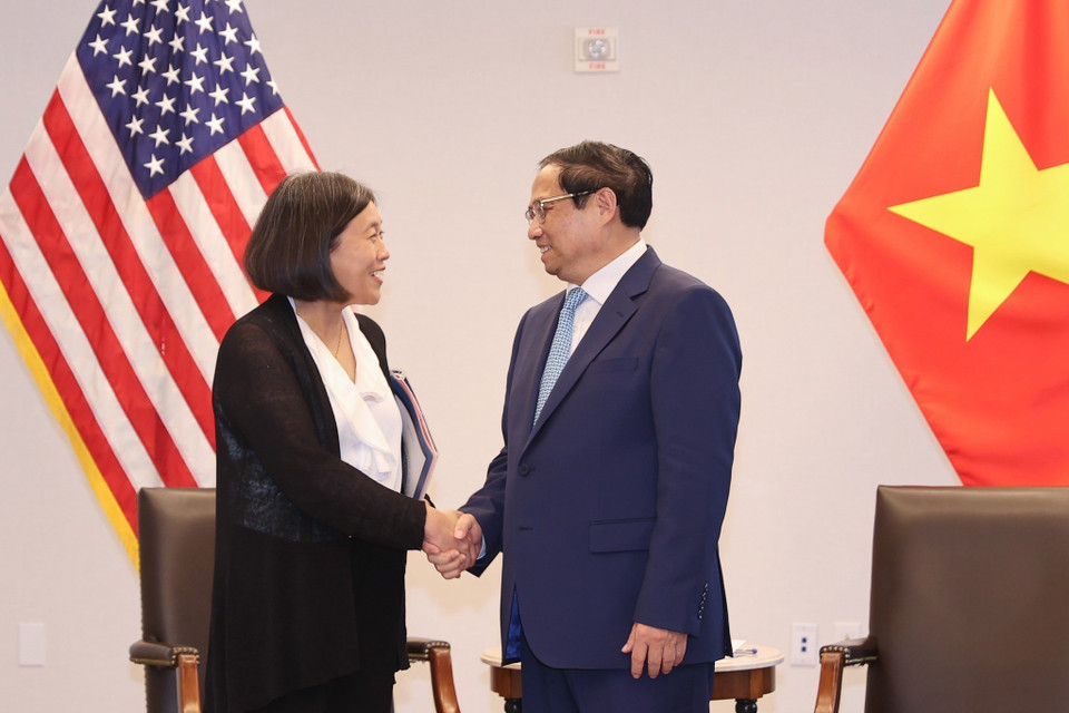 Thủ tướng Phạm Minh Chính tiếp Đại diện Thương mại Hoa Kỳ Katherine Tai. (Ảnh: Dương Giang/TTXVN)