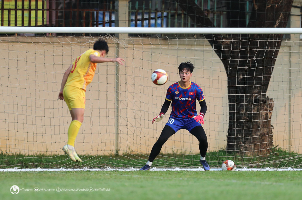 Đây cũng là điều dễ hiểu bởi thầy trò huấn luyện viên Philippe Troussier vừa kết thúc giai đoạn tập huấn tại Bà Rịa Vũng Tàu và di chuyển sang nước bạn. (Nguồn: VFF)