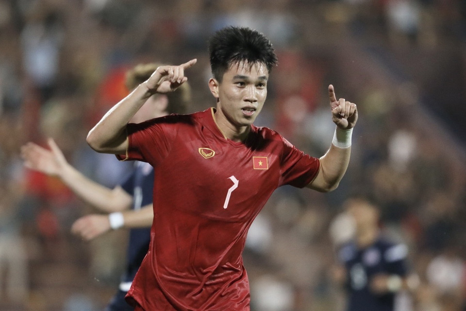 Cầu thủ Lê Văn Đô (số 7) ghi bàn thắng mở tỷ số cho U23 Việt Nam. (Ảnh: Minh Quyết/TTXVN)