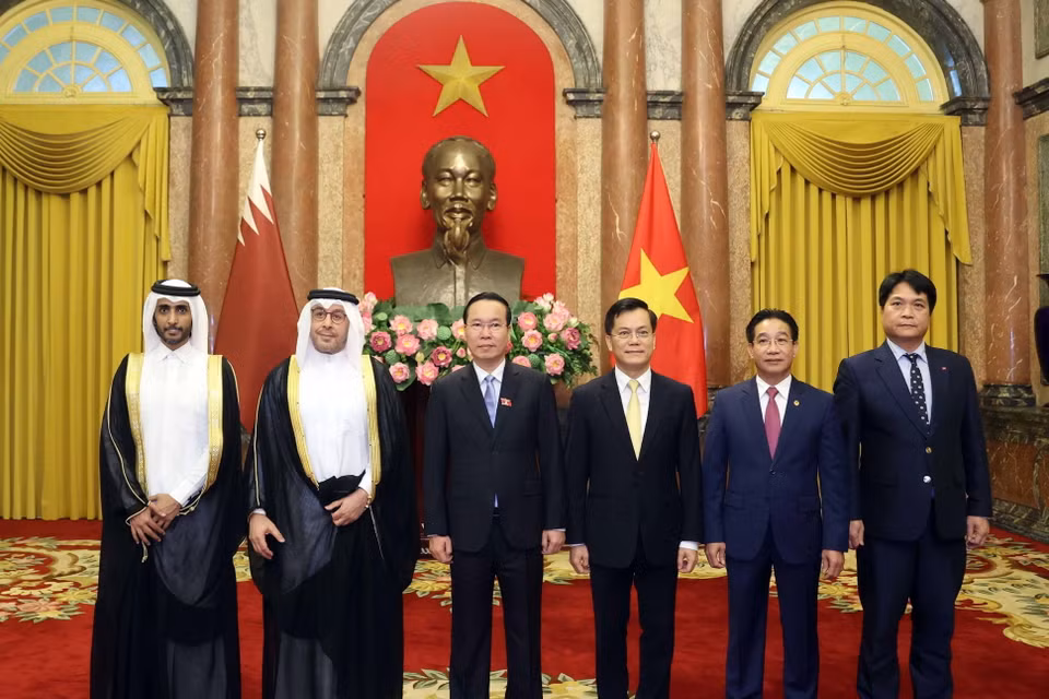 Chủ tịch nước Võ Văn Thưởng tiếp Đại sứ Qatar Khalid Ali Abdullah Abel. (Ảnh: Thống Nhất/TTXVN)
