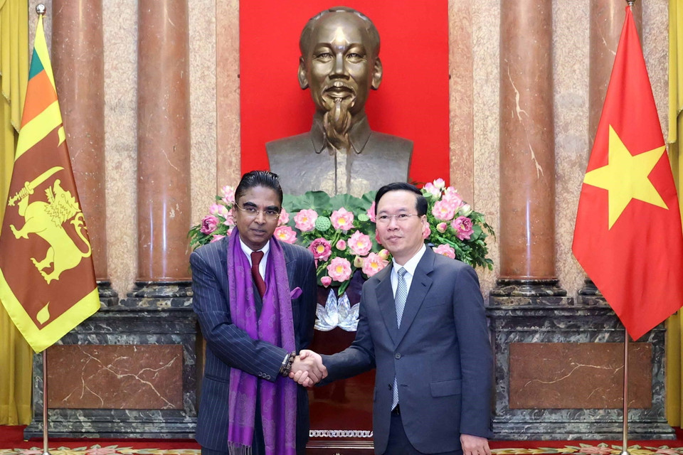 Chủ tịch nước Võ Văn Thưởng tiếp Đại sứ Sri Lanka Sajeewa Umanga Mendis. (Ảnh: Thống Nhất/TTXVN)