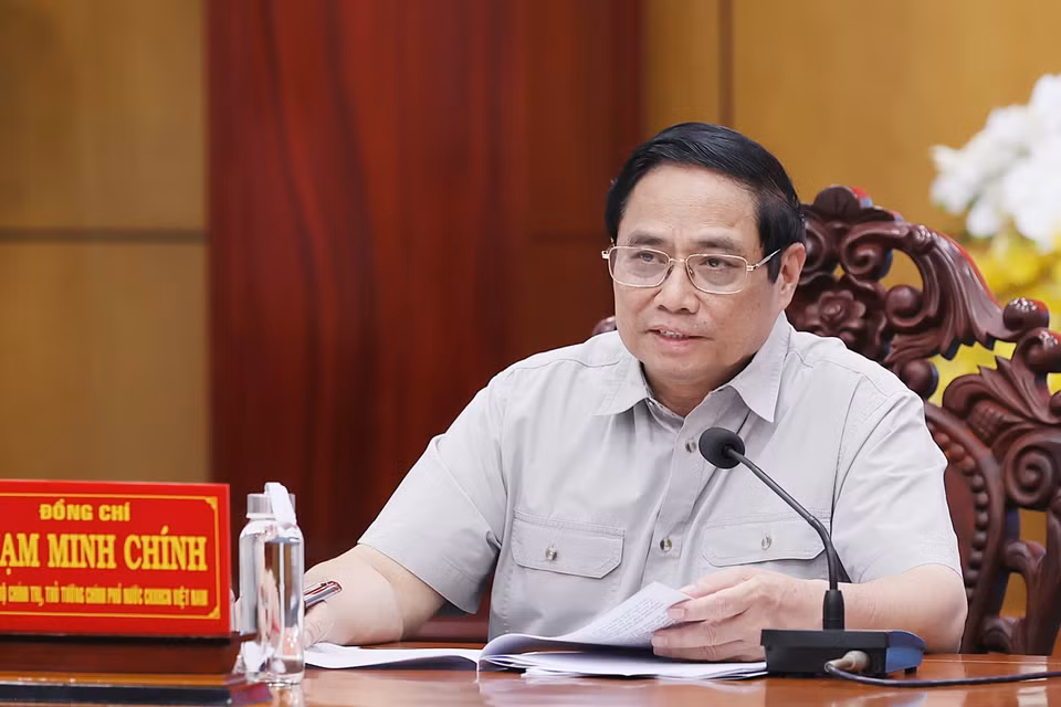 Thủ tướng Phạm Minh Chính chủ trì làm việc với lãnh đạo chủ chốt tỉnh Long An. (Ảnh: Dương Giang/TTXVN)