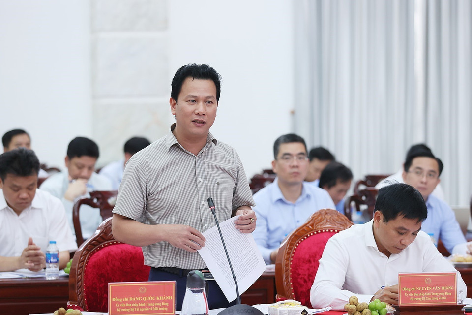 Bộ trưởng Bộ Tài nguyên và Môi trường Đặng Quốc Khánh phát biểu. (Ảnh: Dương Giang/TTXVN)