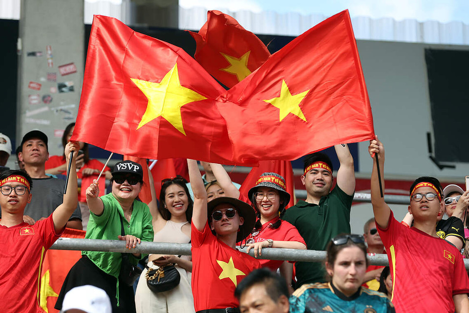 ...và rất đông cộng đồng người Việt đang sinh sống bên Đức. (Nguồn: DFB