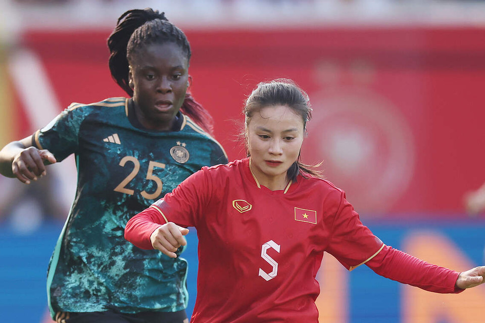 Các học trò của HLV Mai Đức Chung cũng đã tạo ra được những pha bóng nguy hiểm về phía đội chủ nhà. (Nguồn: DFB)