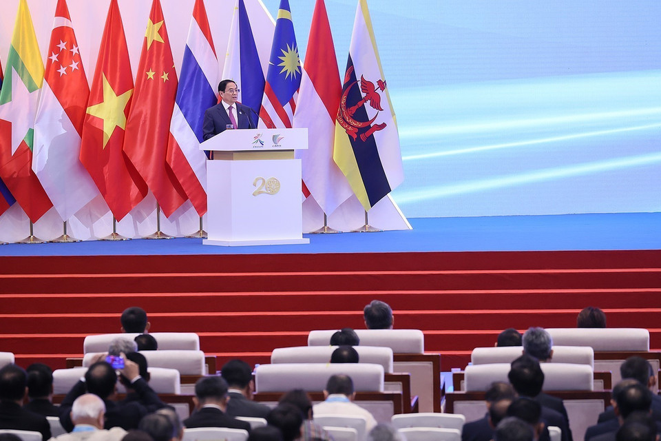 Thủ tướng Phạm Minh Chính phát biểu tại Lễ khai mạc CAEXPO và CABIS lần thứ 20. (Ảnh: Dương Giang/TTXVN)