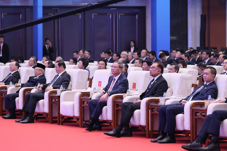 Thủ tướng Trung Quốc Lý Cường và lãnh đạo các nước ASEAN tham dự Lễ khai mạc CAEXPO và CABIS lần thứ 20. (Ảnh: Dương Giang/TTXVN)