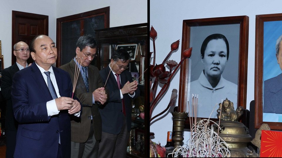 Thủ tướng Nguyễn Xuân Phúc dâng hương, tưởng nhớ Thủ tướng Phạm Văn Đồng. (Ảnh: Thống Nhất/TTXVN)