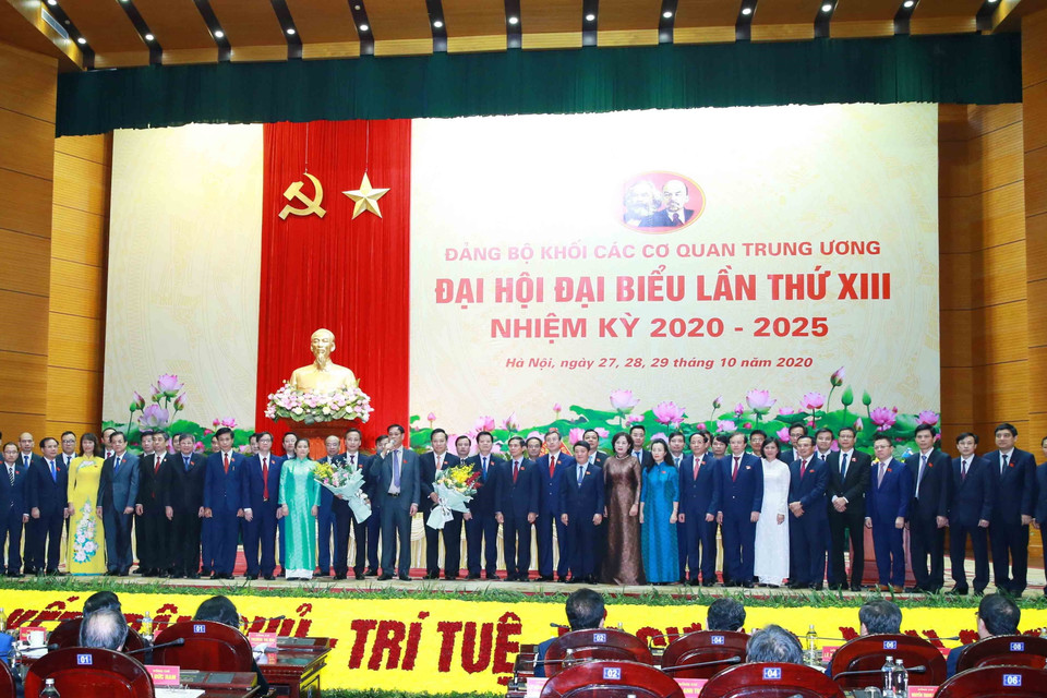 Ban Chấp hành Đảng bộ Khối các cơ quan Trung ương khóa 13 ra mắt Đại hội. (Ảnh: Phương Hoa/TTXVN)