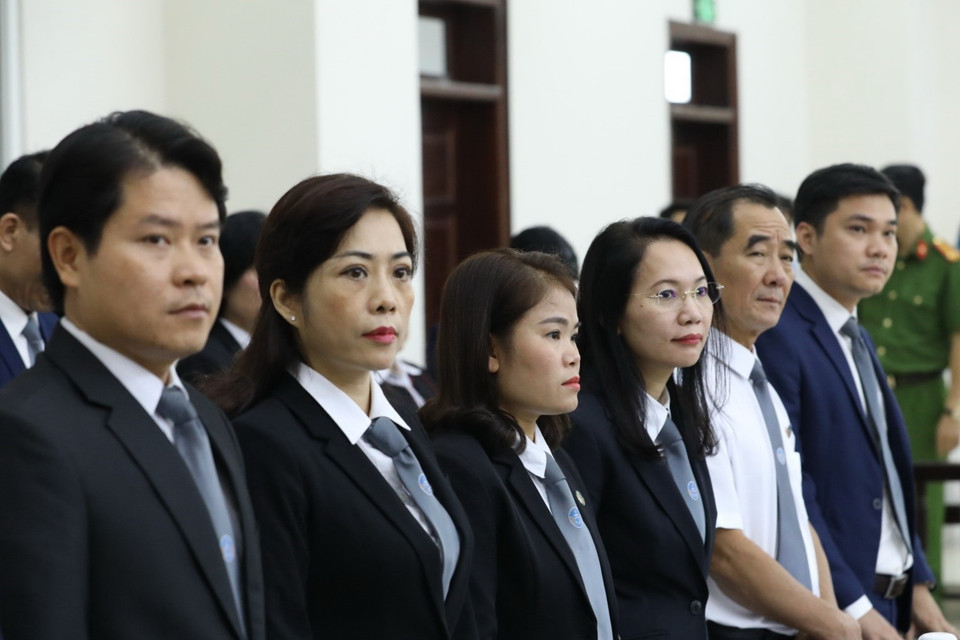 Luật sư bào chữa cho các bị cáo tại phiên tòa. (Ảnh: Văn Điệp/TTXVN)