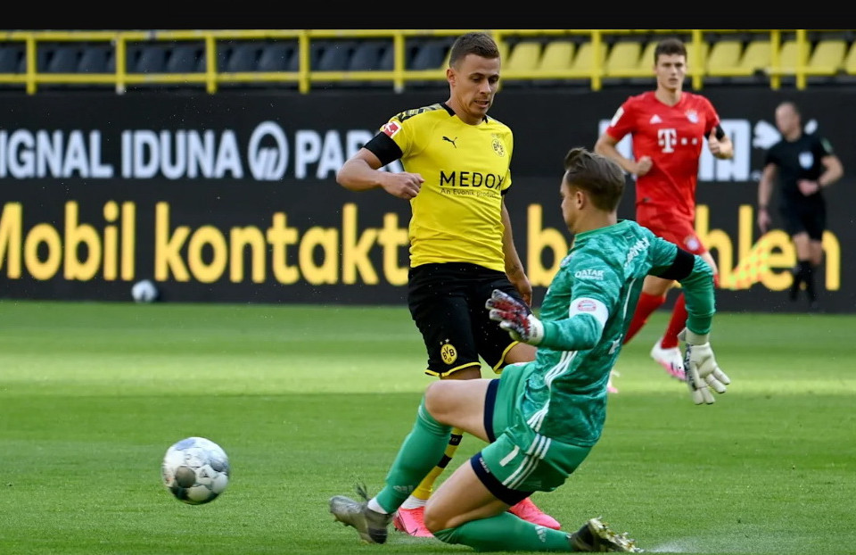 Các chân sút của họ không tạo ra quá nhiều khó khăn trước khung thành của Neuer. (Nguồn: FcBayern)